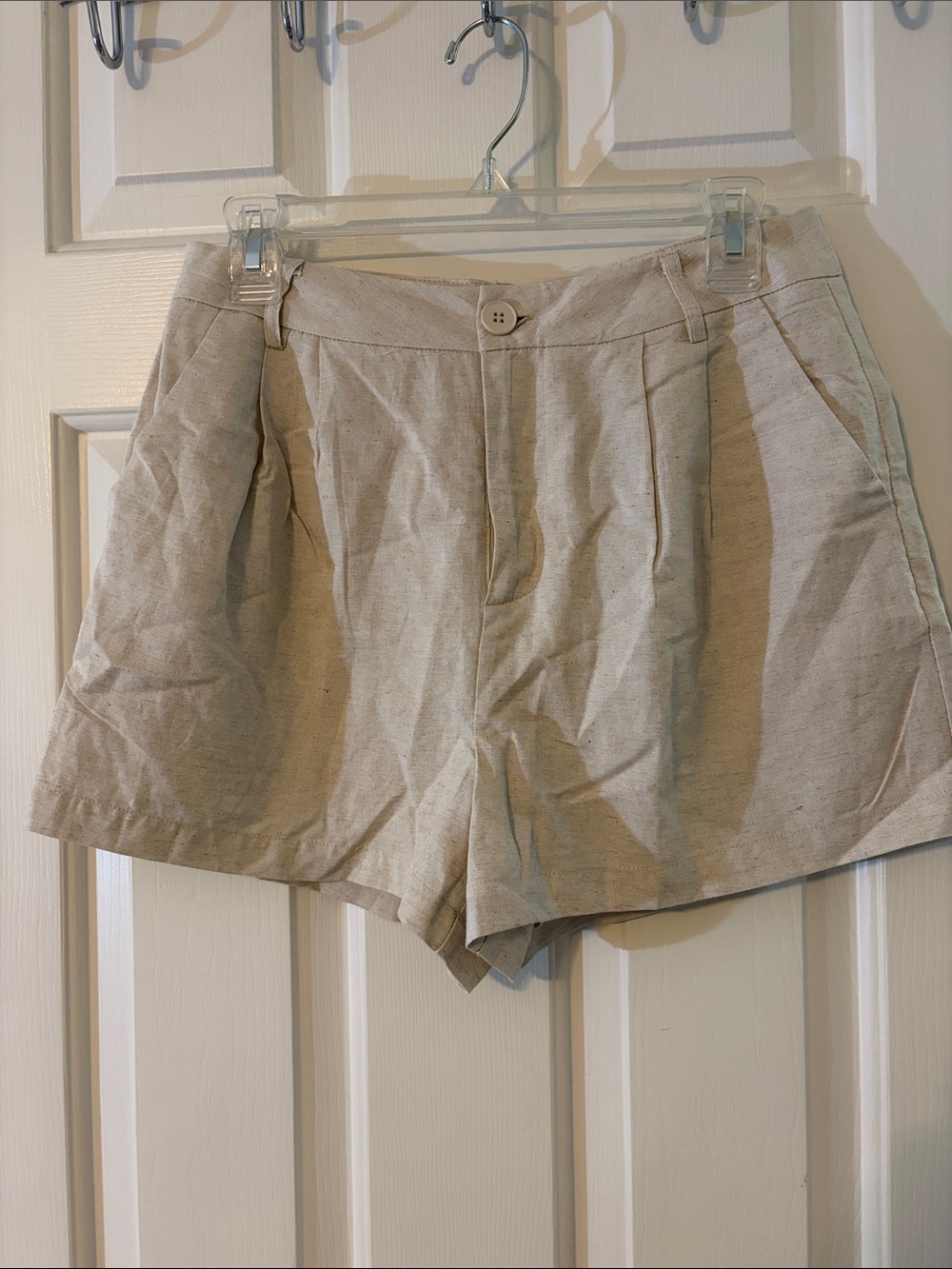 Beige High-Waist Pleated Women’s Shorts Linen
